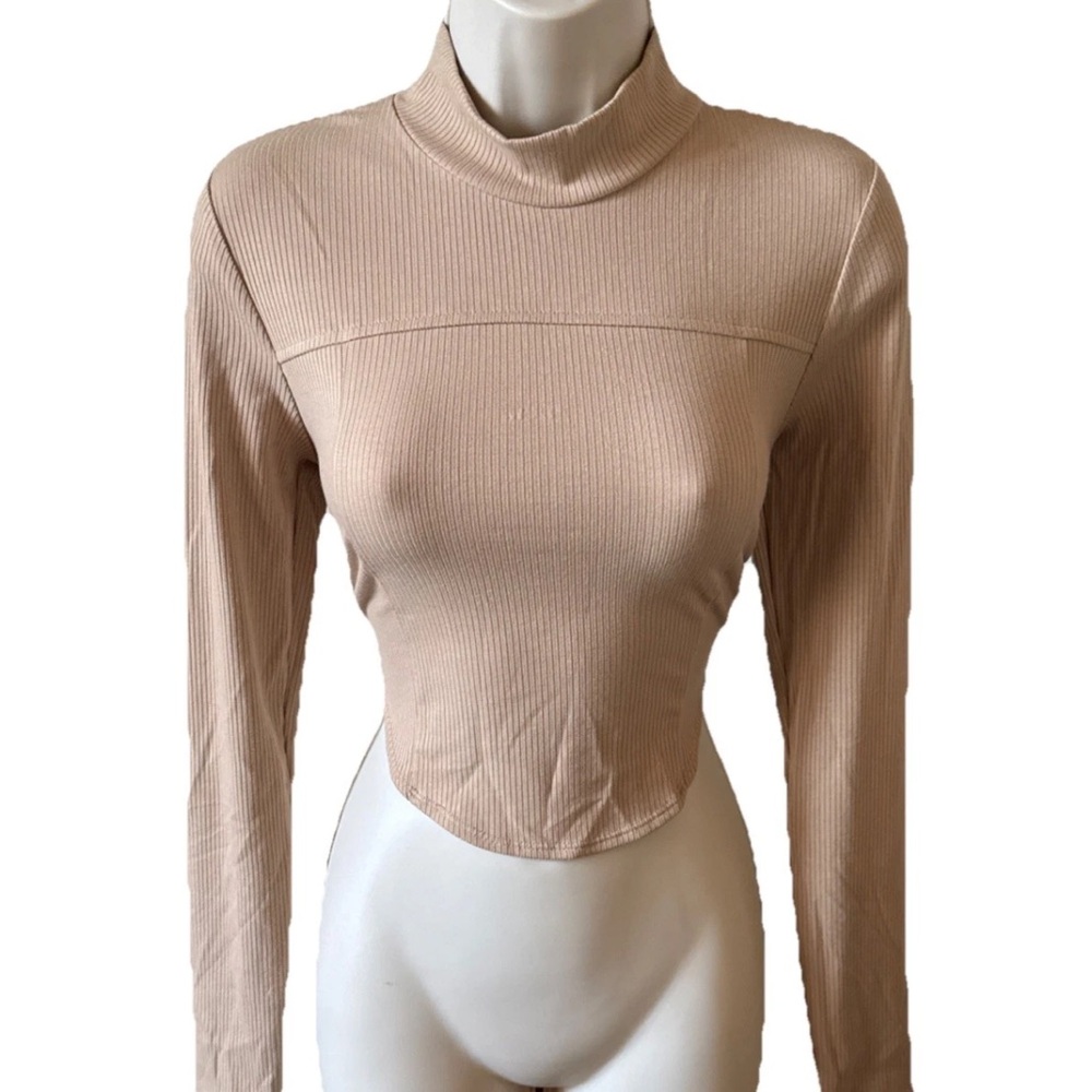 Forever 21 Beige Ribbed Crop Top Long Sleeve Size Medium